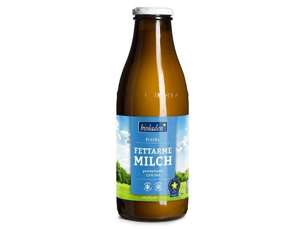 Produktfoto zu Fettarme Milch 1,5%  Mehrwegflasche